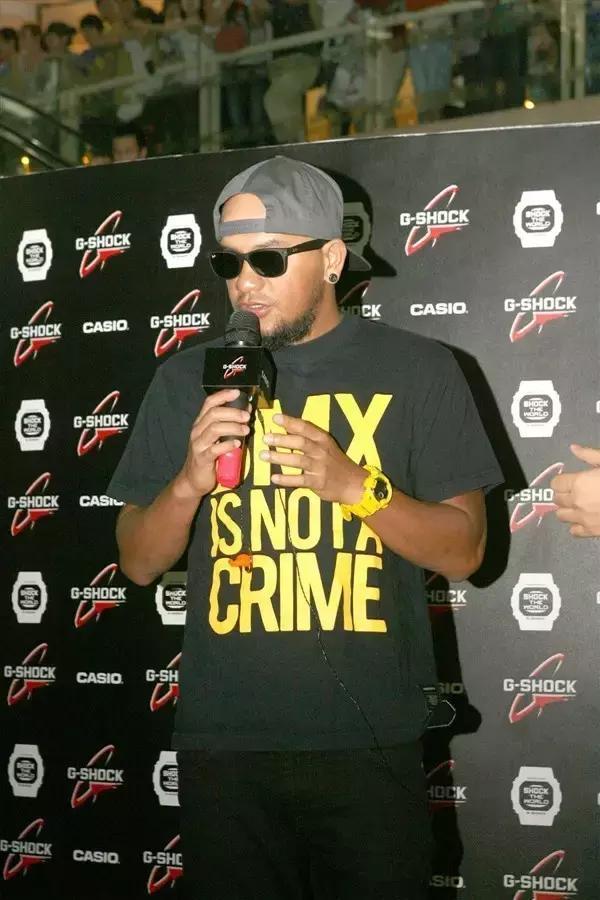 买不起天梭、DW评价差，学生*党**还有什么选择？