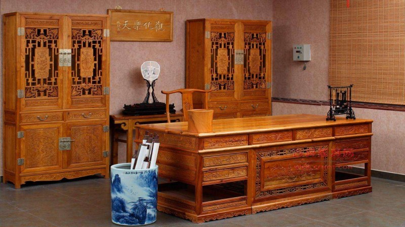 买实木家具木材注意事项,实木家具使用注意事项和护理