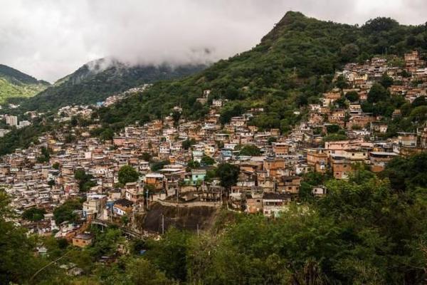 达哈维贫民窟亚州最大贫民窟,巴西洛西尼亚贫民窟