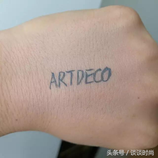 秋冬粉底测评:6款网红粉底,上妆清爽,无油腻感的居然是它……