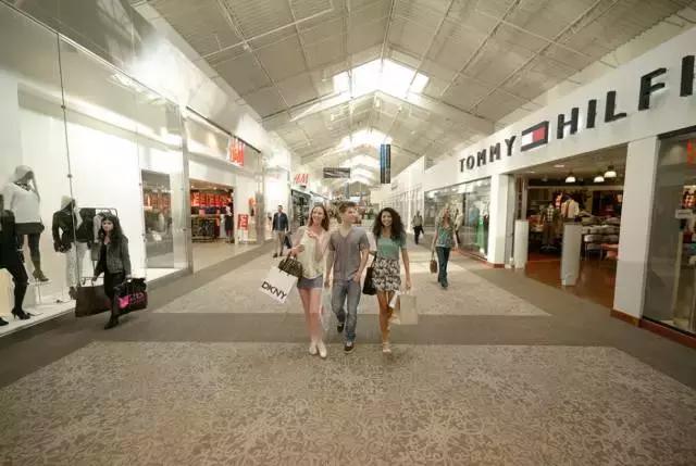 美国洛杉矶奥特莱斯购物,美国洛杉矶奥莱购物篇