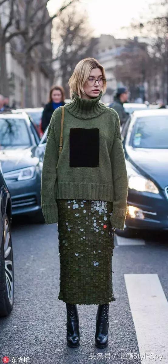 冬天半袖蝙蝠衫毛衣搭配,冬天宽松版的毛衣怎么搭配