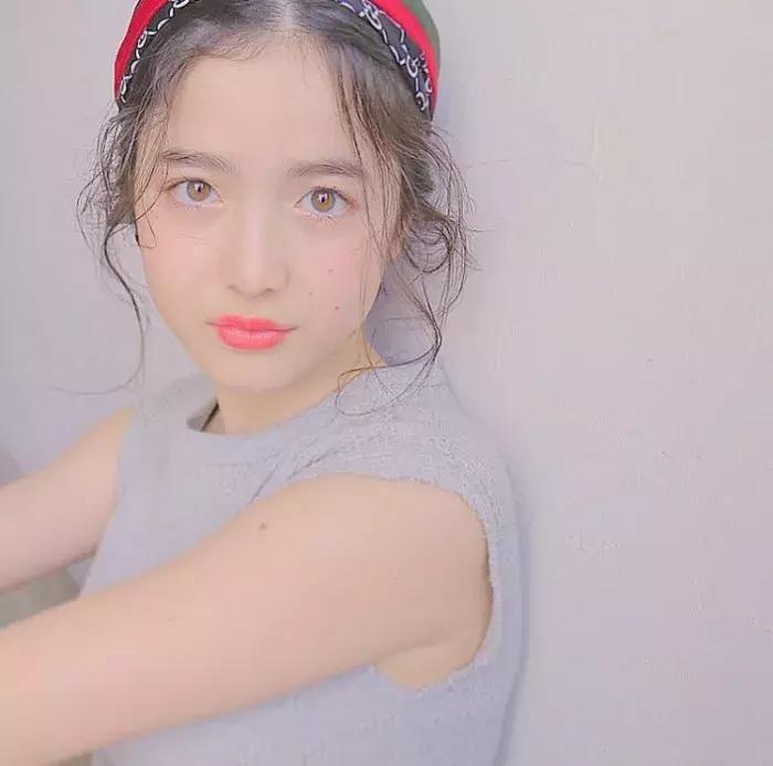 刘海图片女显脸小,有刘海扎发显脸小