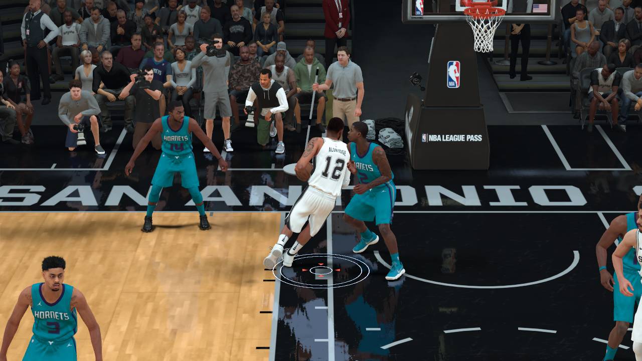 2k18阿尔德里奇评分,拉马库斯阿尔德里奇在马刺穿几号