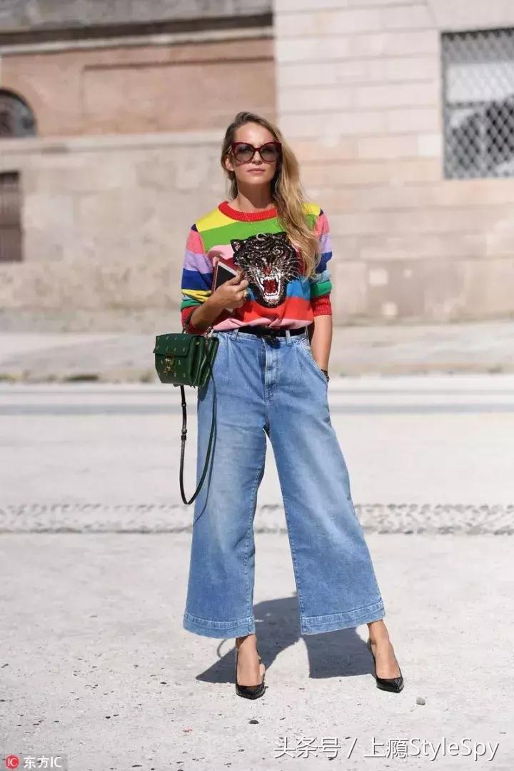 冬天半袖蝙蝠衫毛衣搭配,冬天宽松版的毛衣怎么搭配