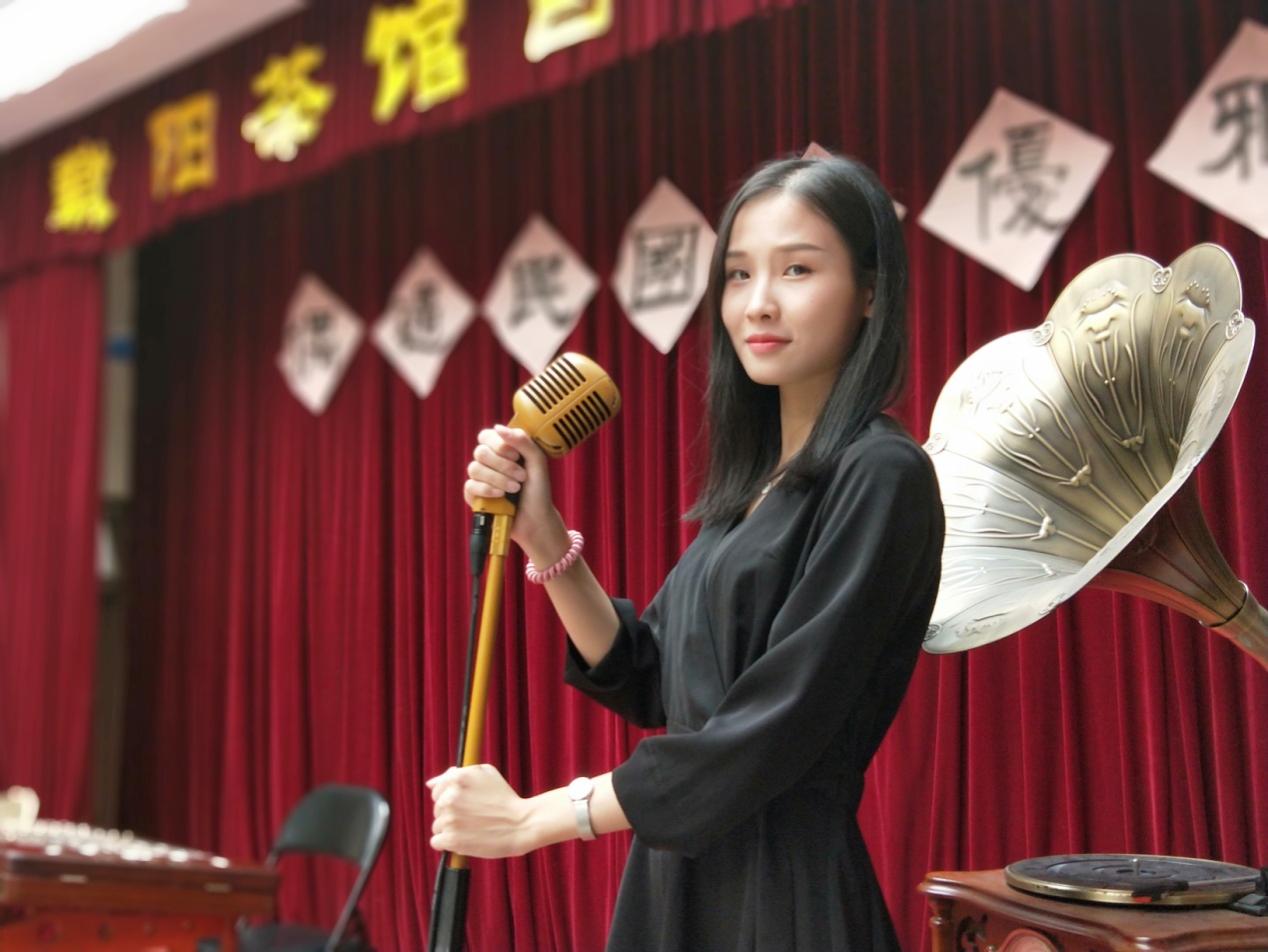 oppor11s真漂亮,oppor11s全面屏手机全新操控体验