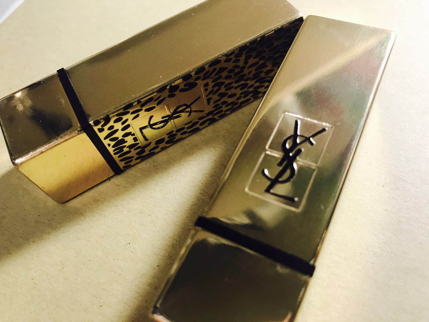 ysl圣罗兰官方旗舰店口红2024,双11不买东西会亏吗