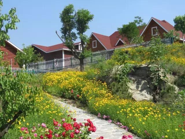 隐藏在山水间的民宿,藏在山水间的民宿酒店