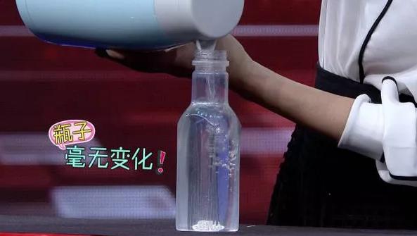 没有熨斗怎么在家熨衣服小妙招,衣服太皱熨斗都烫不平怎么办