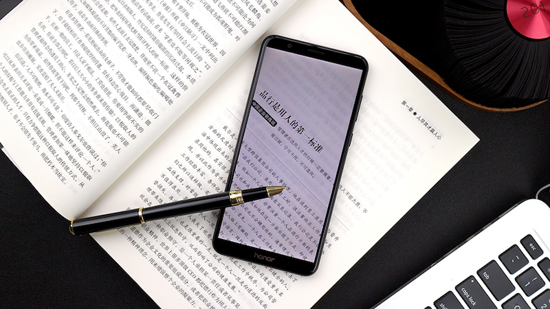 全面屏荣耀畅玩7x有几种颜色,千元旗舰手机荣耀畅玩7x