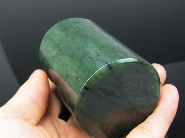 碧玉手镯价格多少,如何挑选和田玉碧玉手镯的好坏