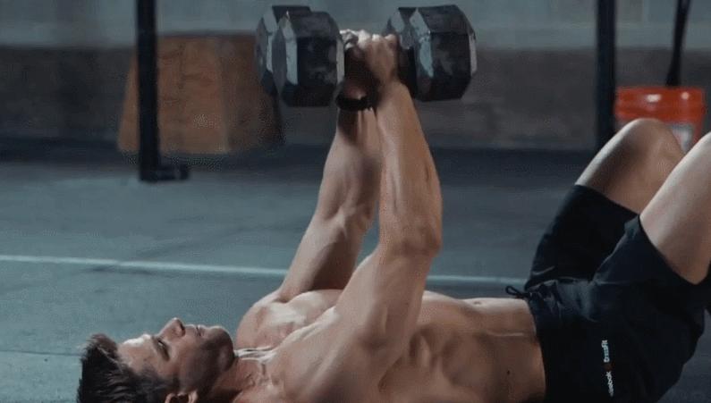 用哑铃练全身能练出什么样子,增肌哑铃训练动作