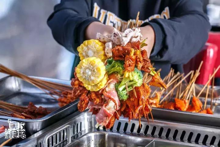 成都串串界的“龙头老大”—可以撸到嗨的串串来天津奥城啦！