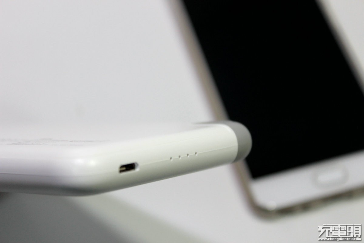 双十一快充充电宝,充电宝双十一推荐