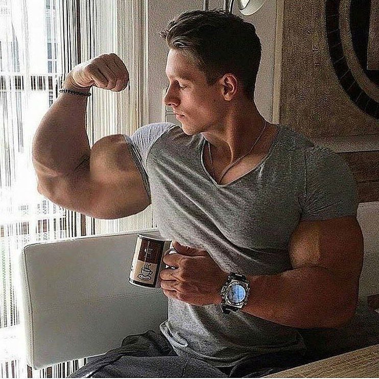 用哑铃练全身能练出什么样子,增肌哑铃训练动作