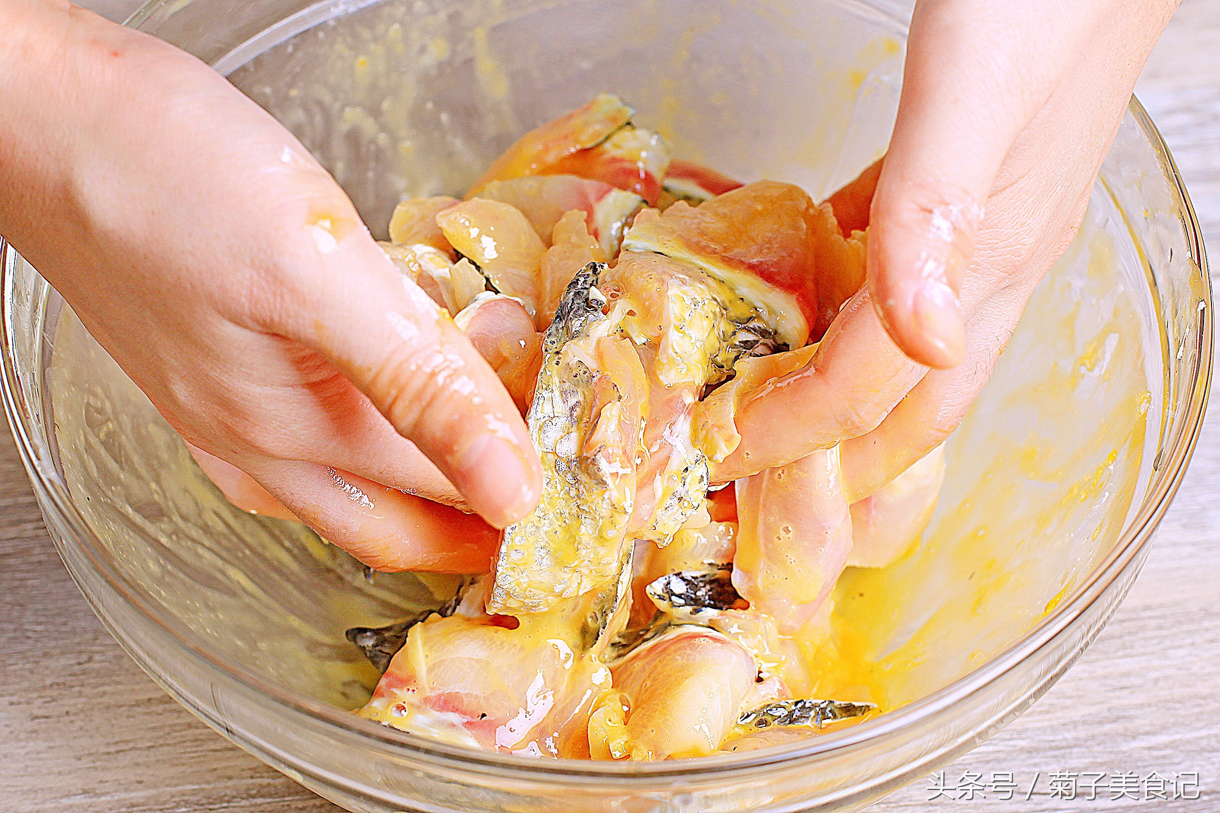 鱼片爽滑细嫩,花鲢水煮活鱼怎么切鱼片