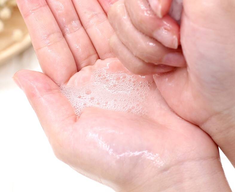 秋冬太冷了用什么面膜皮肤变白,秋冬最好用的护肤品