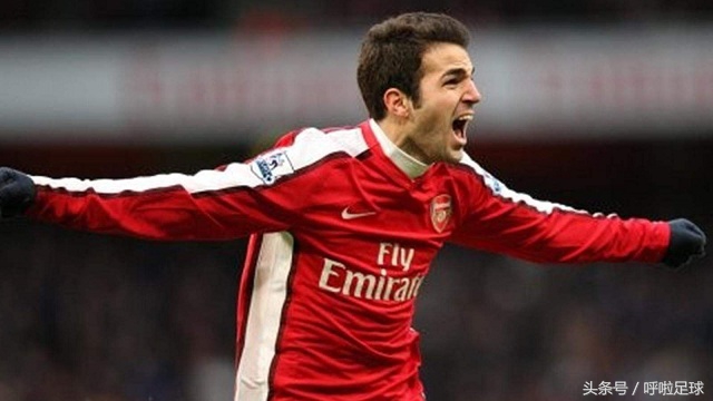 4号球衣最著名的球星,贝肯鲍尔哪年称为足球皇帝的