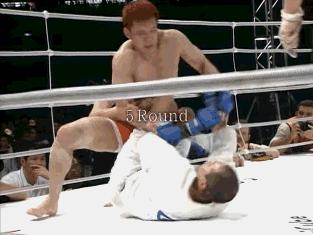 比一龙更惨烈的失败！世界最强格斗家族擂台受辱，被迫弃战！