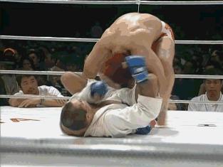 比一龙更惨烈的失败！世界最强格斗家族擂台受辱，被迫弃战！