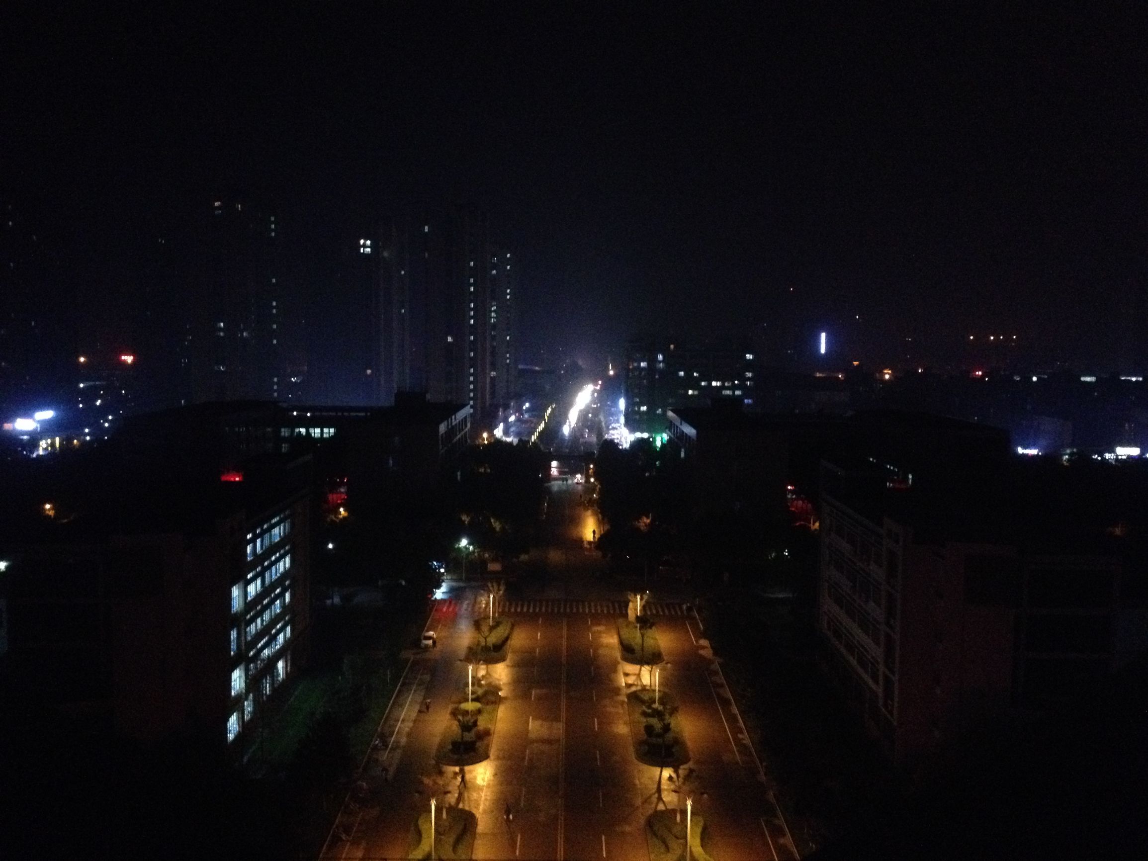 iphone4s经典怀旧版,12年前的苹果4s拍照有多牛