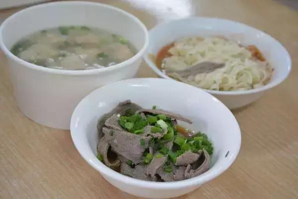 厦门古早味美食,街头阿姨做的美食