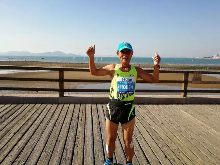 跑步60年的资深跑者,74岁坚持跑步