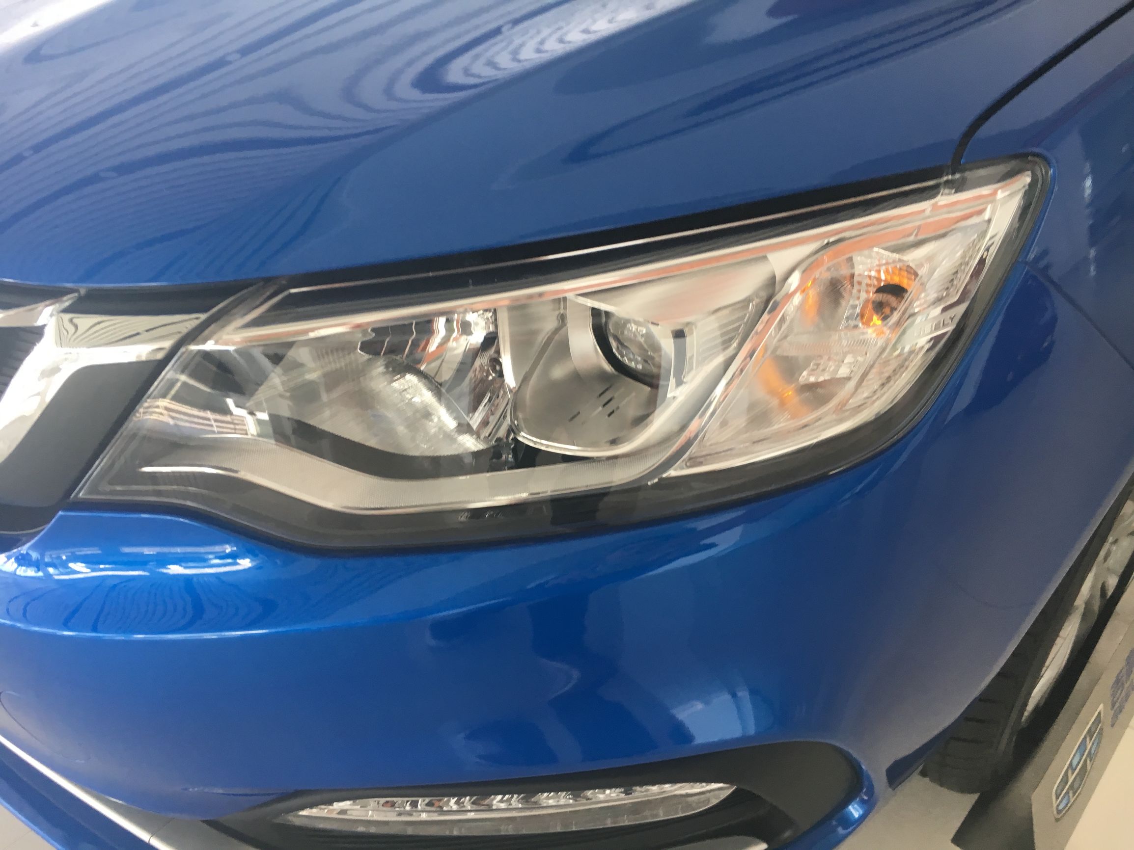 吉利新远景最低配价格,吉利新远景高配版试驾