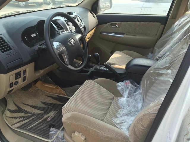 15年霸道2700二手25万公里多少钱,25万丰田霸道普拉多2700