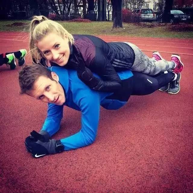 每天做多久的平板支撑才会有效果,坚持一个月的平板支撑会发生什么