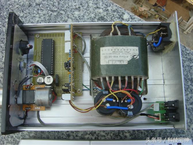 牛人自制大功率功放6000w,用tda2030a自制简易功放