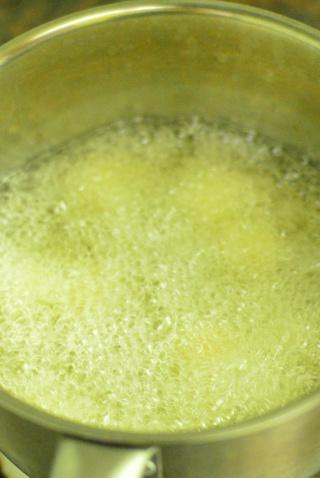 炸过的土豆丸子不脆了怎么办,为啥我做的土豆丸子不筋道