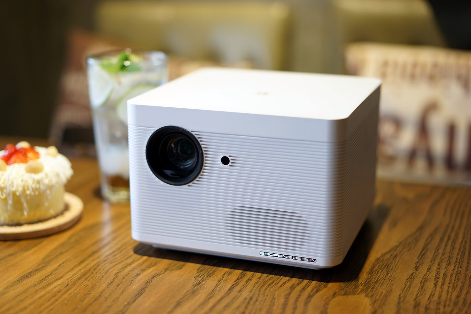 暴风max6无屏电视价格,打造家庭私人影院