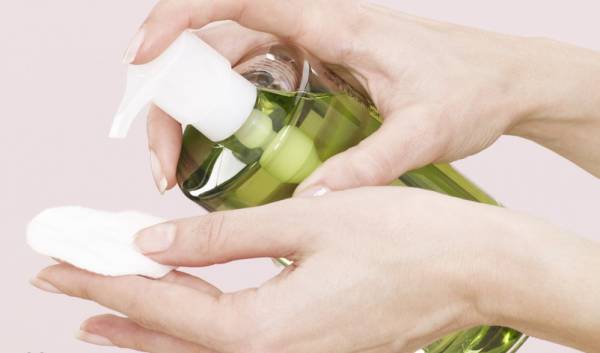 阿司匹林磨碎涂抹,阿司匹林捣碎敷脸上起到什么作用