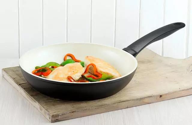 听说女生喜欢不粘的，尤其是这5种不粘锅！