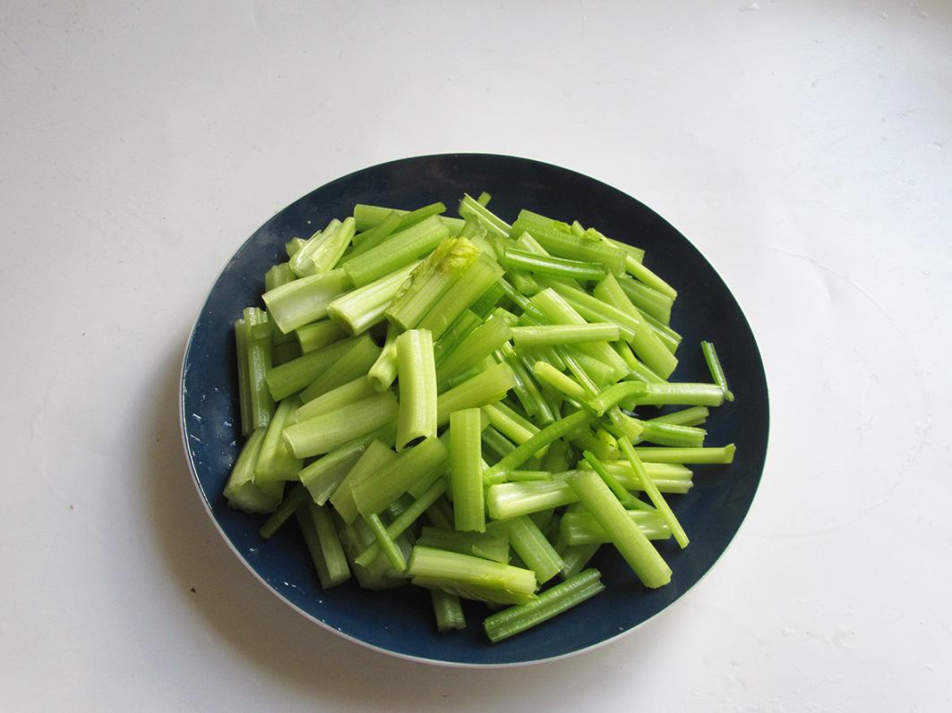 鸡身上哪些部位可以做菜吃,鸡身上既好吃又大补的部位