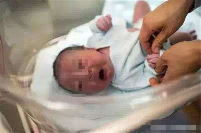 连续两胎都是女儿是怎么回事,意外怀二胎是什么感受