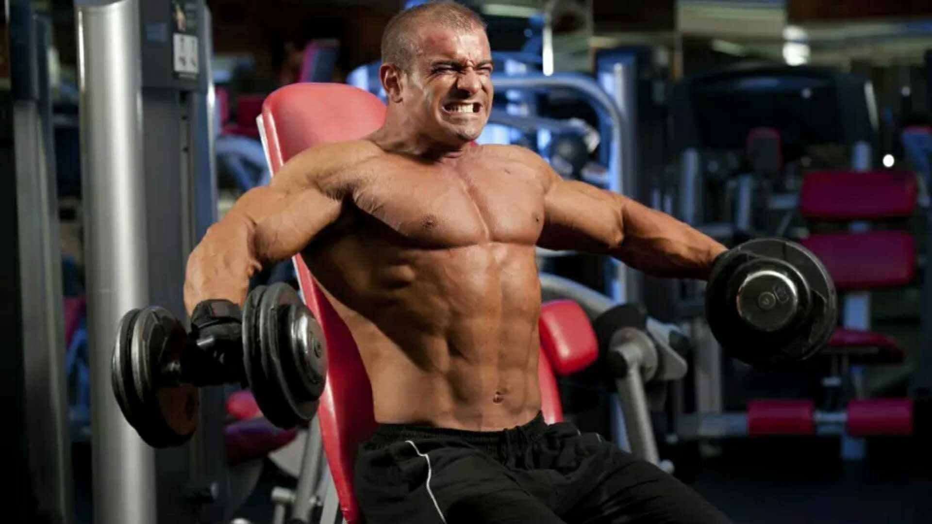 怎么练成肩宽,怎样在视觉上快速增加肩宽