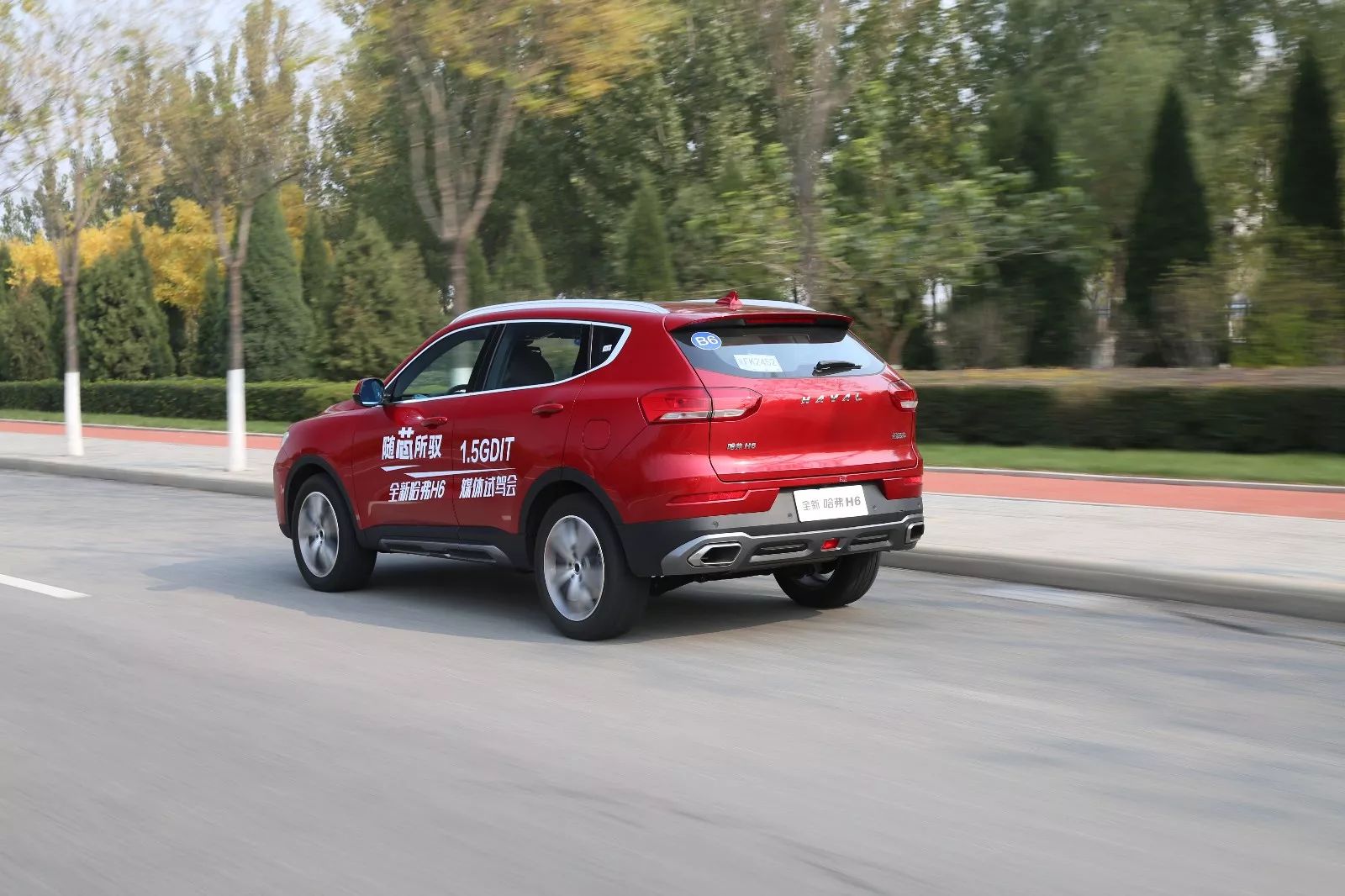 一分钟就卖了十几台车,一分钟就卖了10几部车