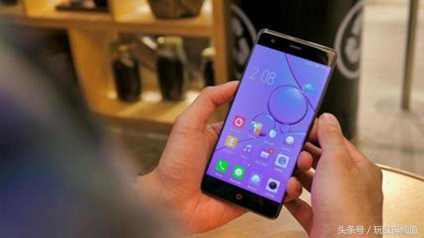 到底什么是全面屏?有没有一个标准呢?