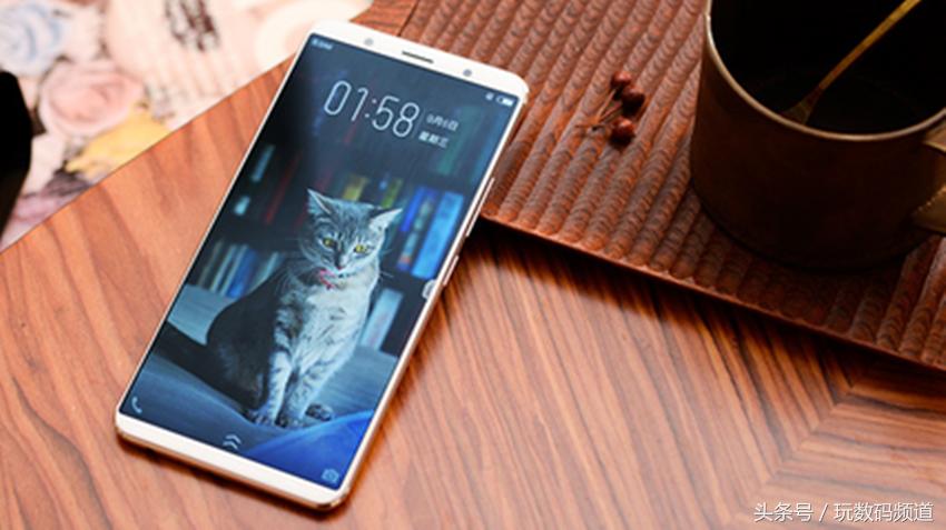 到底什么是全面屏?有没有一个标准呢?