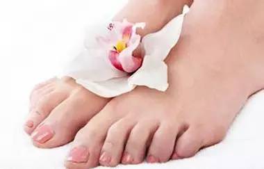 阿司匹林磨碎涂抹,阿司匹林捣碎敷脸上起到什么作用