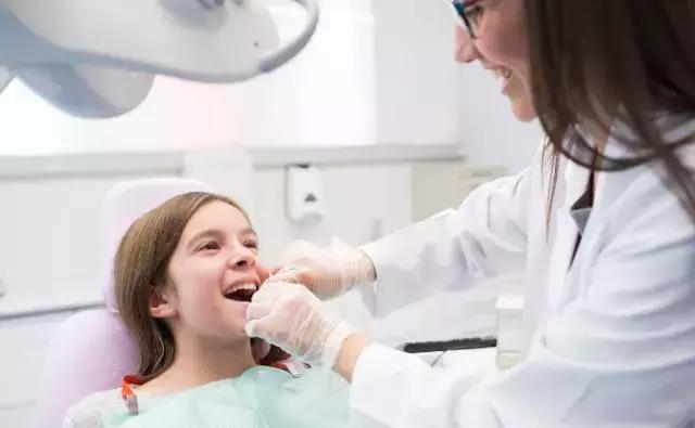 补牙怎么补性价比最高,省口腔医院补牙价格表