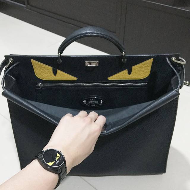 fendi小怪兽双肩包,fendi小怪兽男包2020款