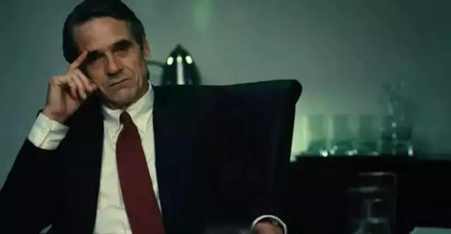 金融行业的人都得穿西装,有钱的大佬们是每天都穿西装吗