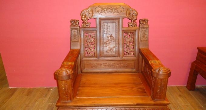 如何分辨缅甸花梨的家具的真假,缅甸花梨最简单鉴别方法