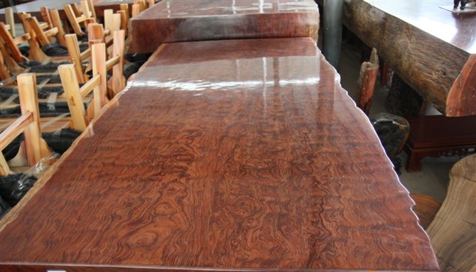 如何分辨缅甸花梨的家具的真假,缅甸花梨最简单鉴别方法