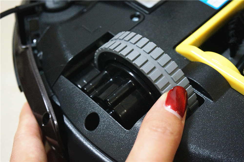 扫地机器人深度测评荧光,ilife智意620扫地机器人使用方法