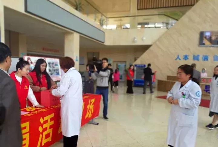 12岁男生突发糖尿病去哪家医院治,14岁男孩得了糖尿病怎么办