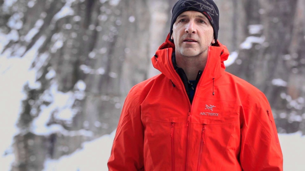 均价500左右的羽绒服品牌,价位500左右羽绒服白色短款